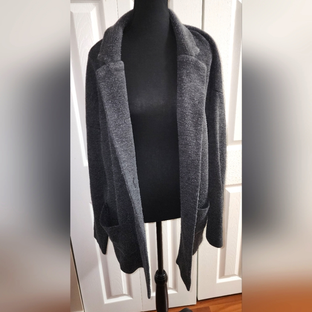 Thick knit cardigan